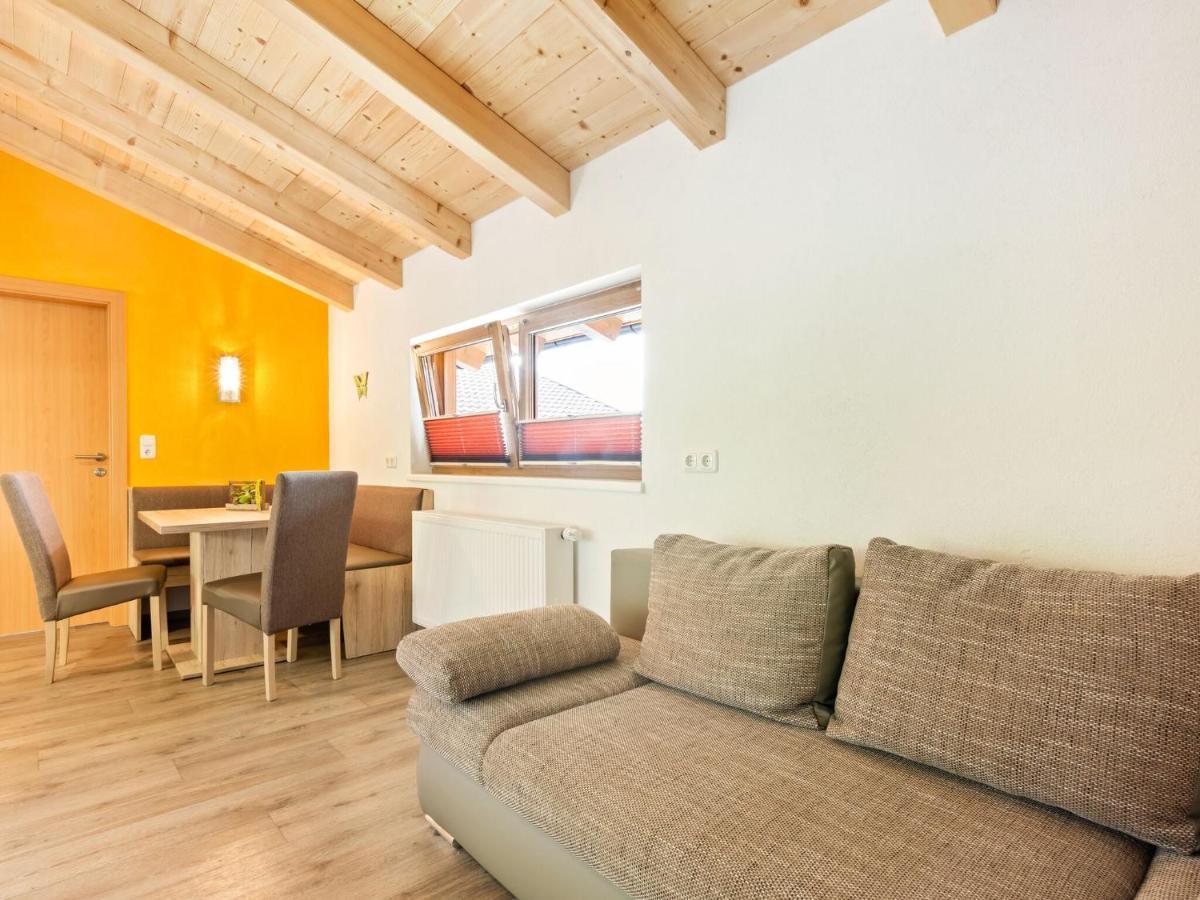 Cozy apartment in Hollersbach in Pinzgau with Hollersbach im Pinzgau Exterior foto